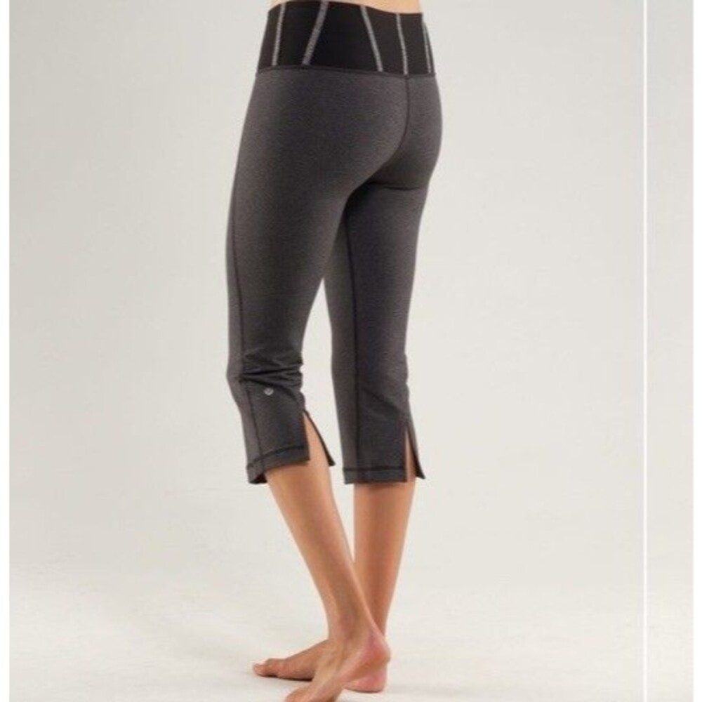 Lululemon Size 6 Tadasana Slit Crop Pants Light Gray Black